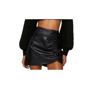 Forever 21 Black Faux Leather Ruched Mini Skirt sz XL